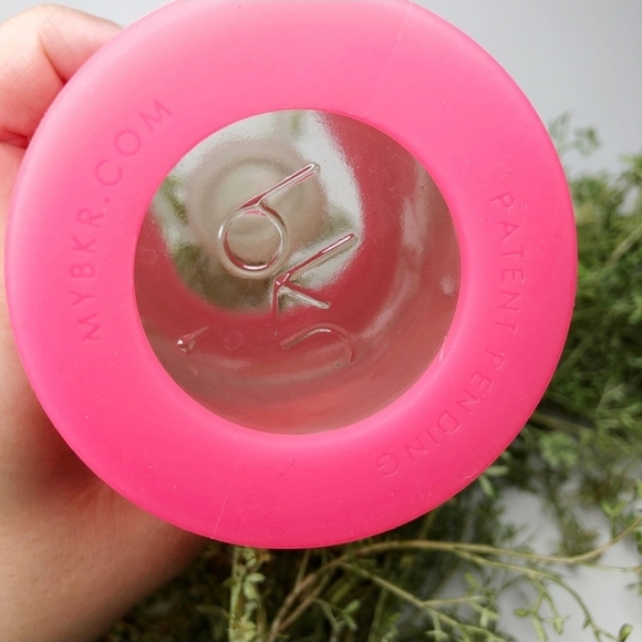 Bkr 16oz Glass Water Bottle - Picture 3 of 4